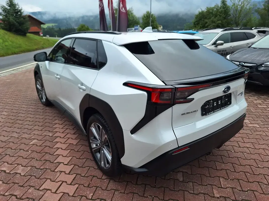 Subaru Solterra - Thumbnail 7