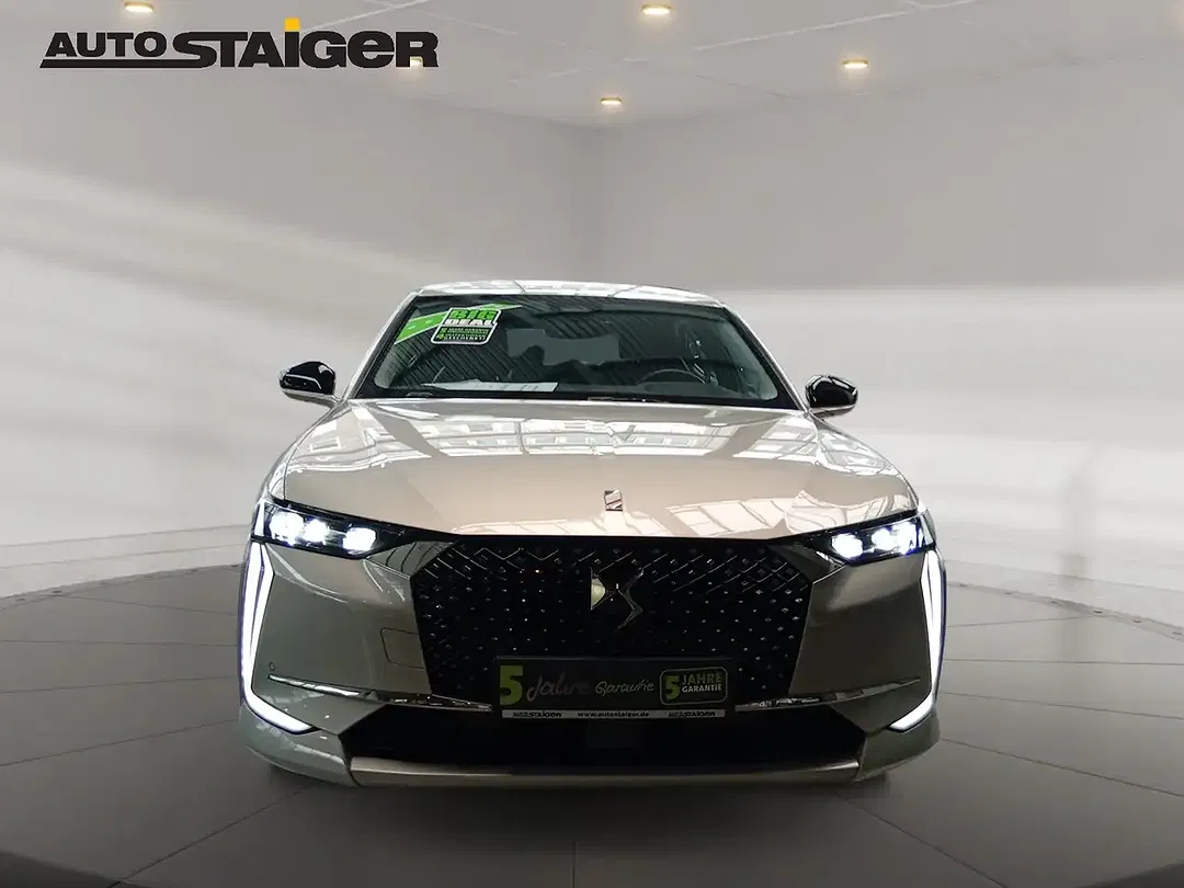 DS Automobiles DS 4 - Thumbnail 2