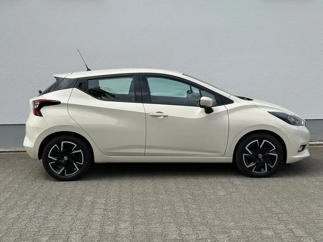 Nissan Micra - Thumbnail 1