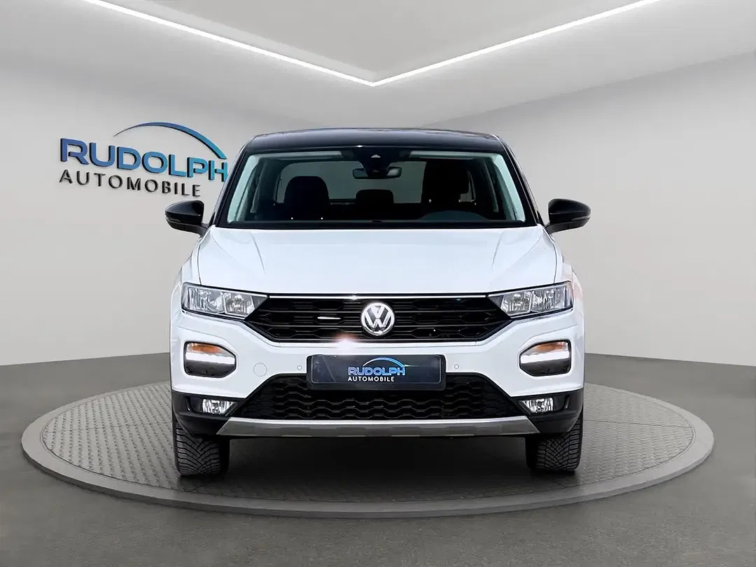 Volkswagen T-Roc - Thumbnail 2