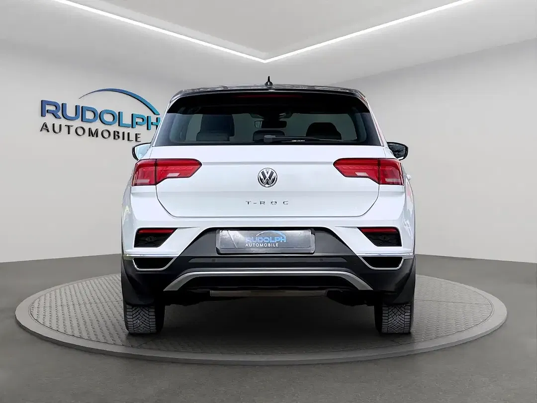 Volkswagen T-Roc - Thumbnail 6