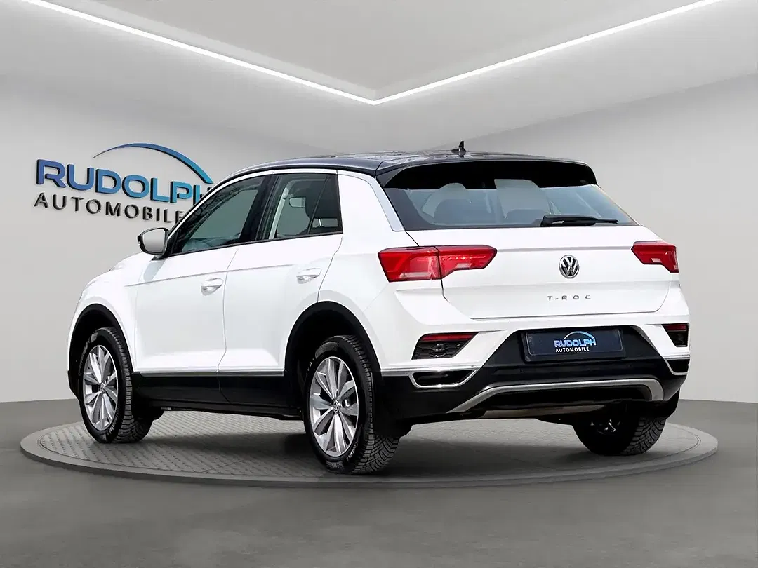 Volkswagen T-Roc - Thumbnail 7