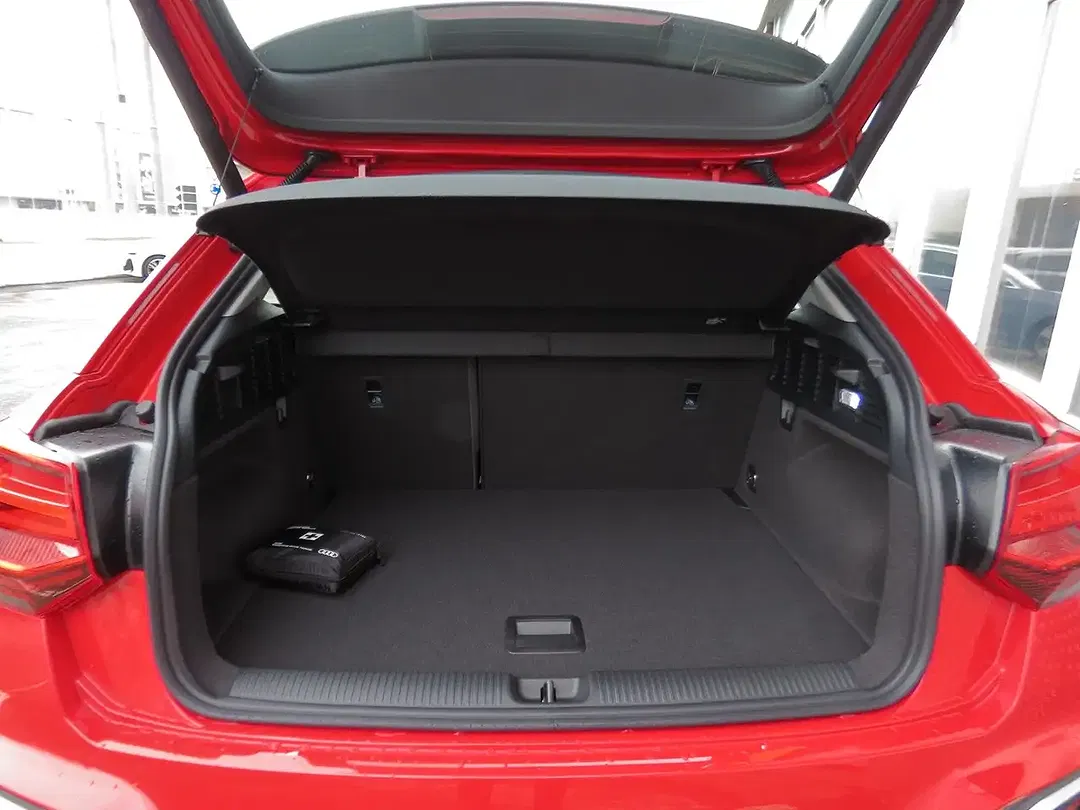 Audi Q2 - Thumbnail 17