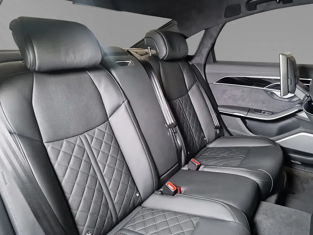 Audi S8 - Thumbnail 11