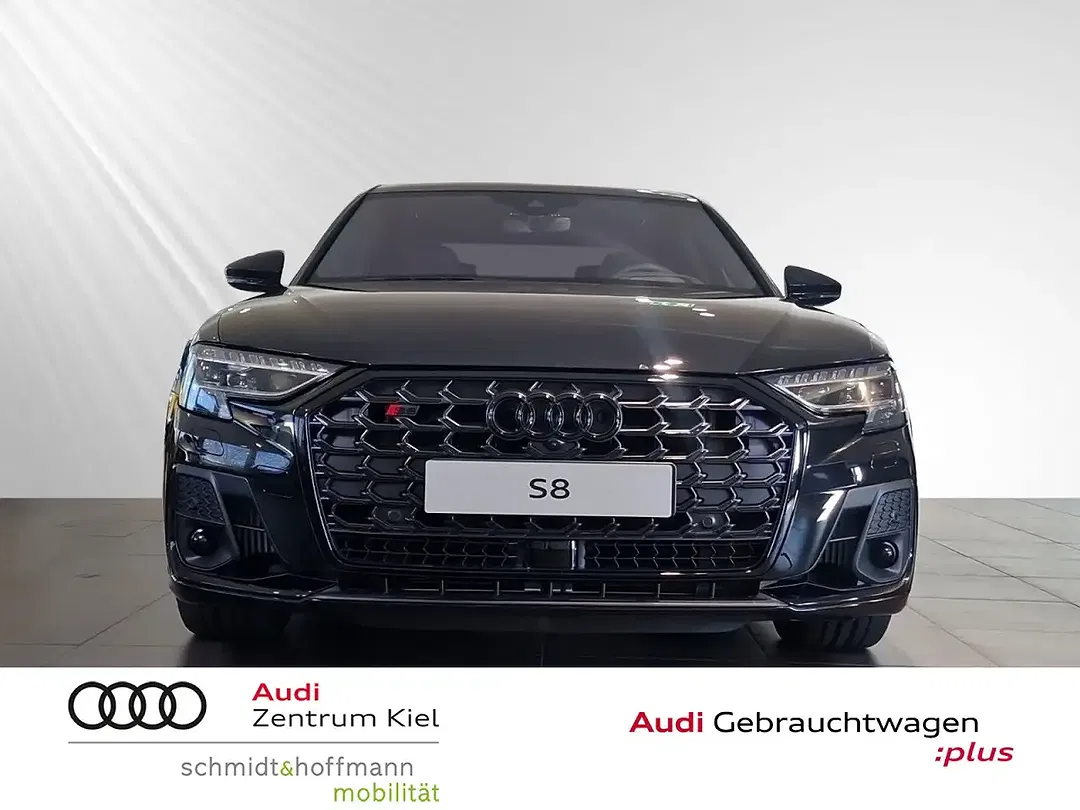 Audi S8 - Thumbnail 2
