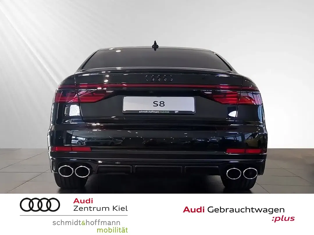 Audi S8 - Thumbnail 4