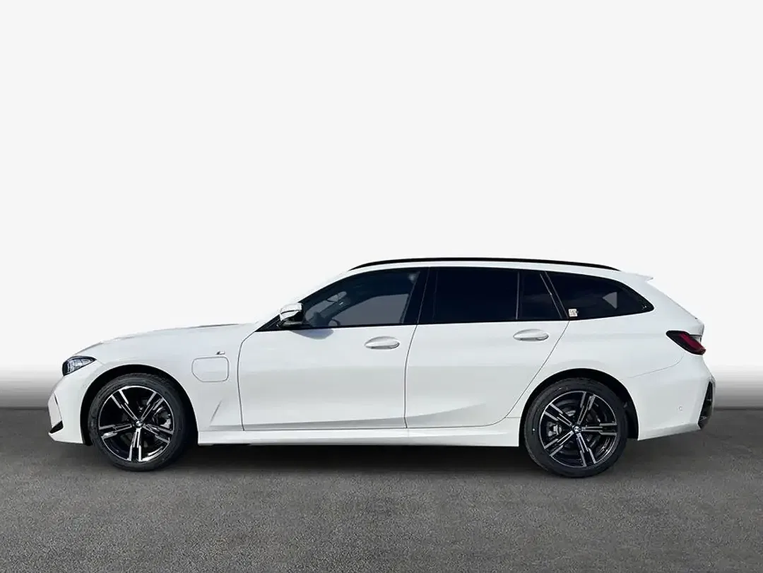 BMW 330 - Thumbnail 4