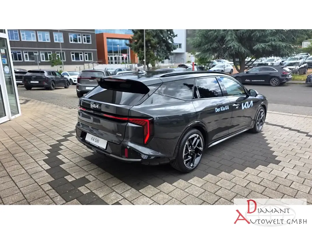 Kia K4 - Thumbnail 5