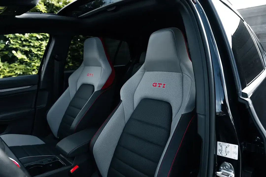 Volkswagen Golf GTI - Thumbnail 22