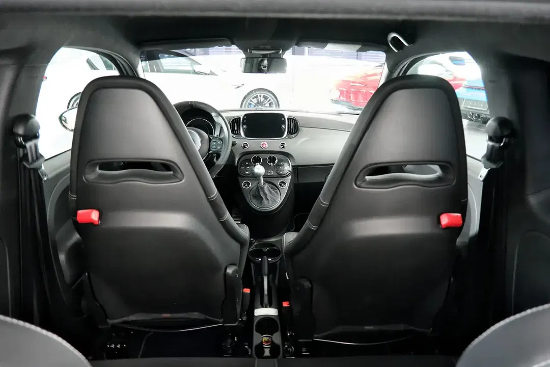 Abarth 695 - Thumbnail 12