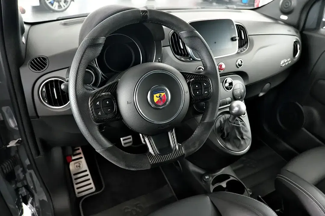 Abarth 695 - Thumbnail 15