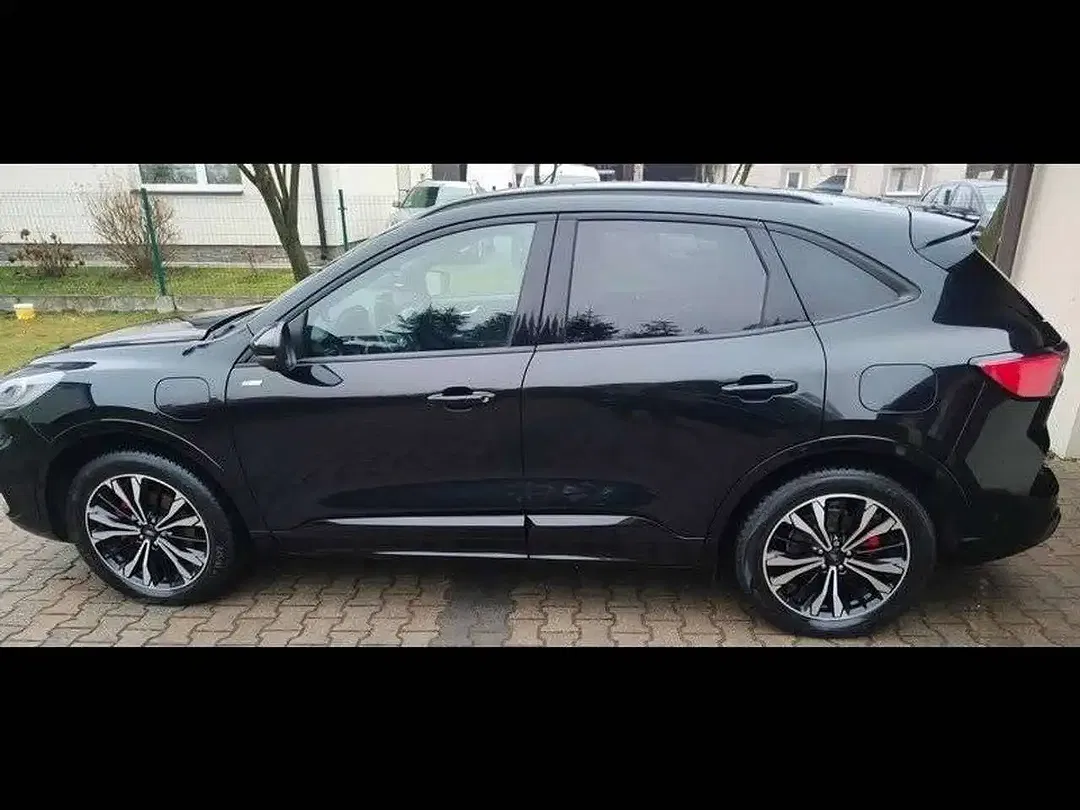 Ford Kuga - Thumbnail 4