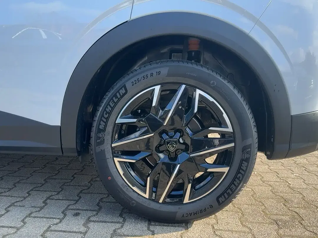 Peugeot 3008 - Thumbnail 12