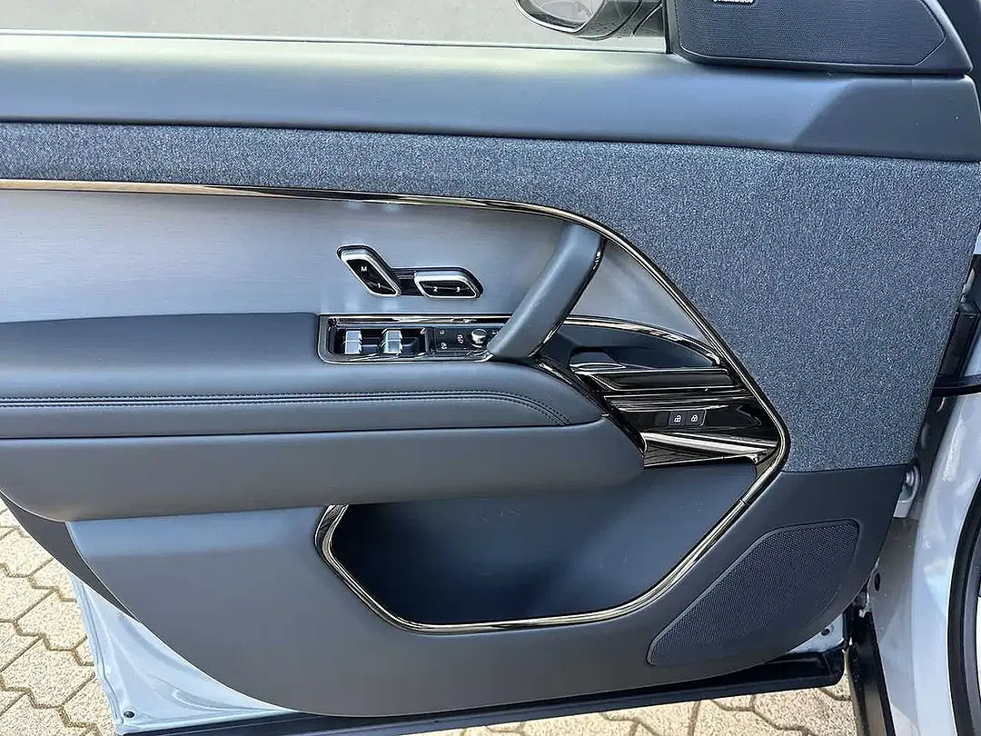 Land Rover Range Rover Sport - Thumbnail 12