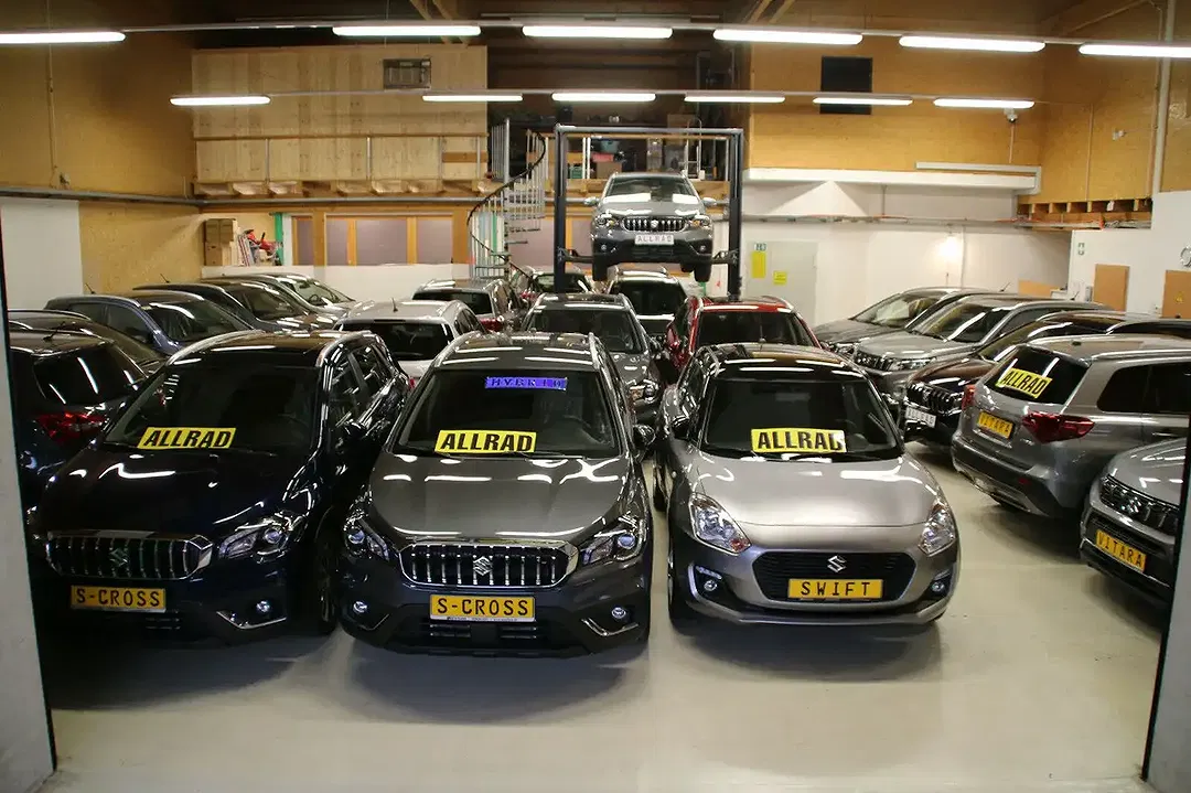 Suzuki SX4 S-Cross - Thumbnail 1