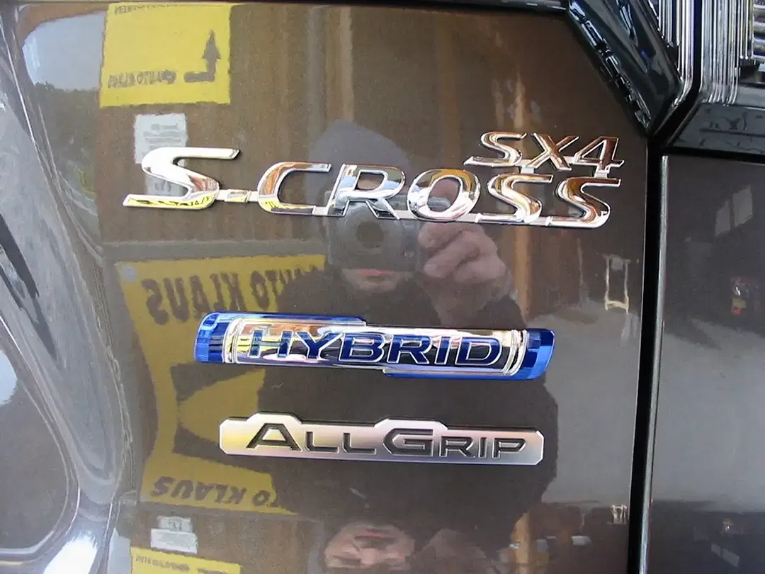 Suzuki SX4 S-Cross - Thumbnail 29