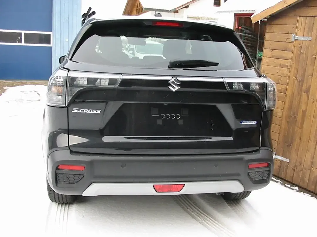 Suzuki SX4 S-Cross - Thumbnail 6