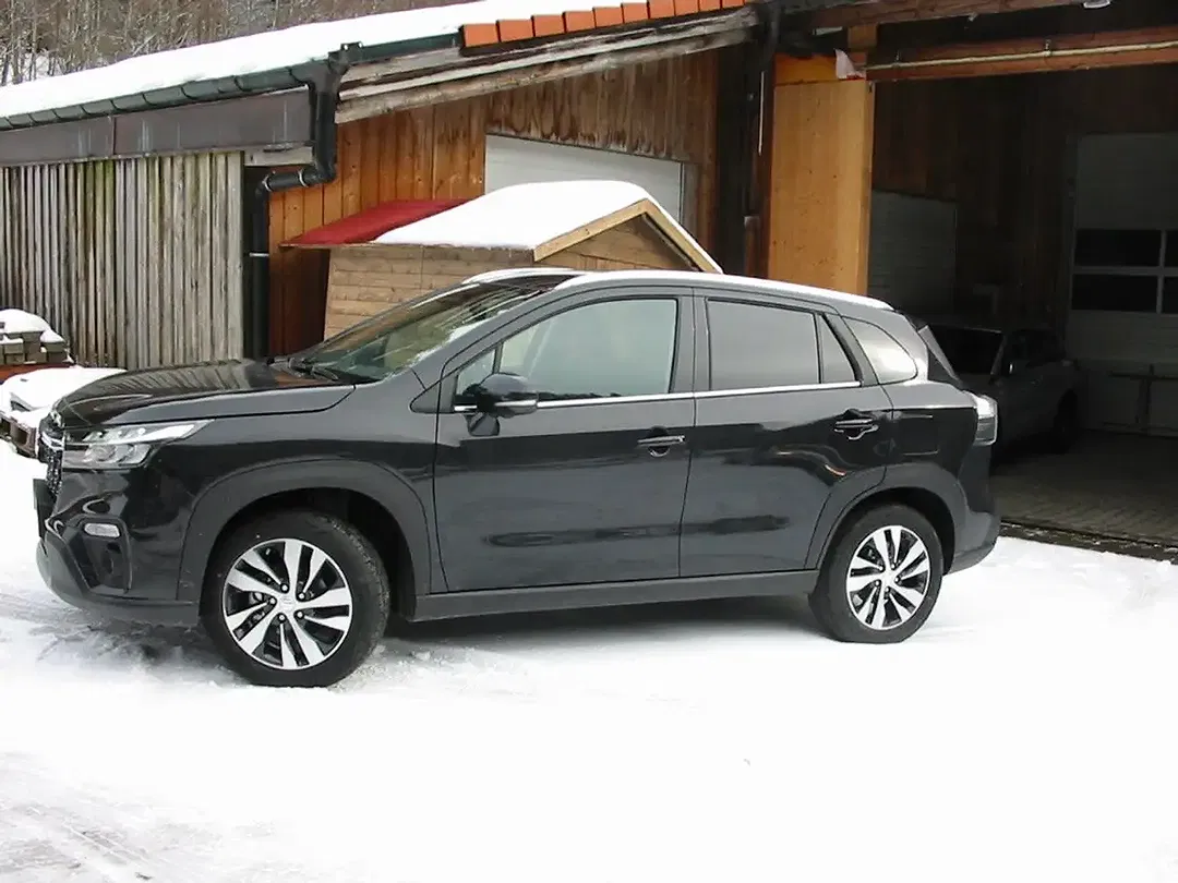 Suzuki SX4 S-Cross - Thumbnail 7
