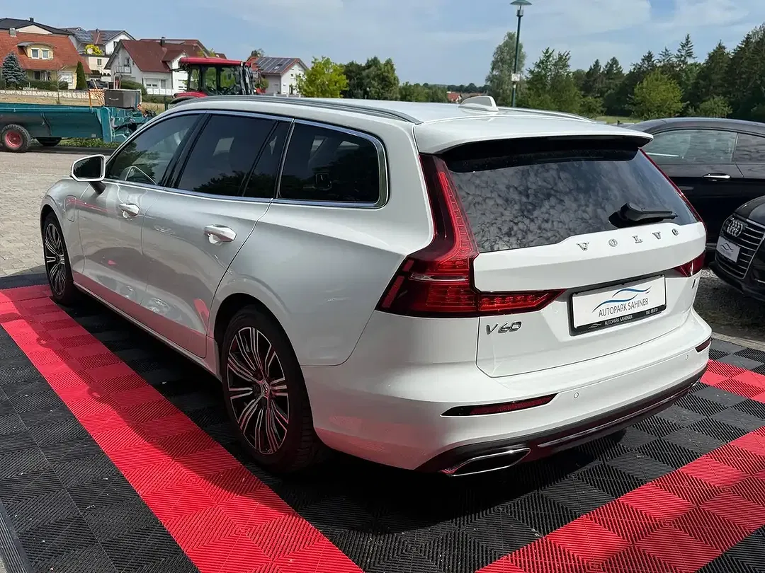 Volvo V60 - Thumbnail 15