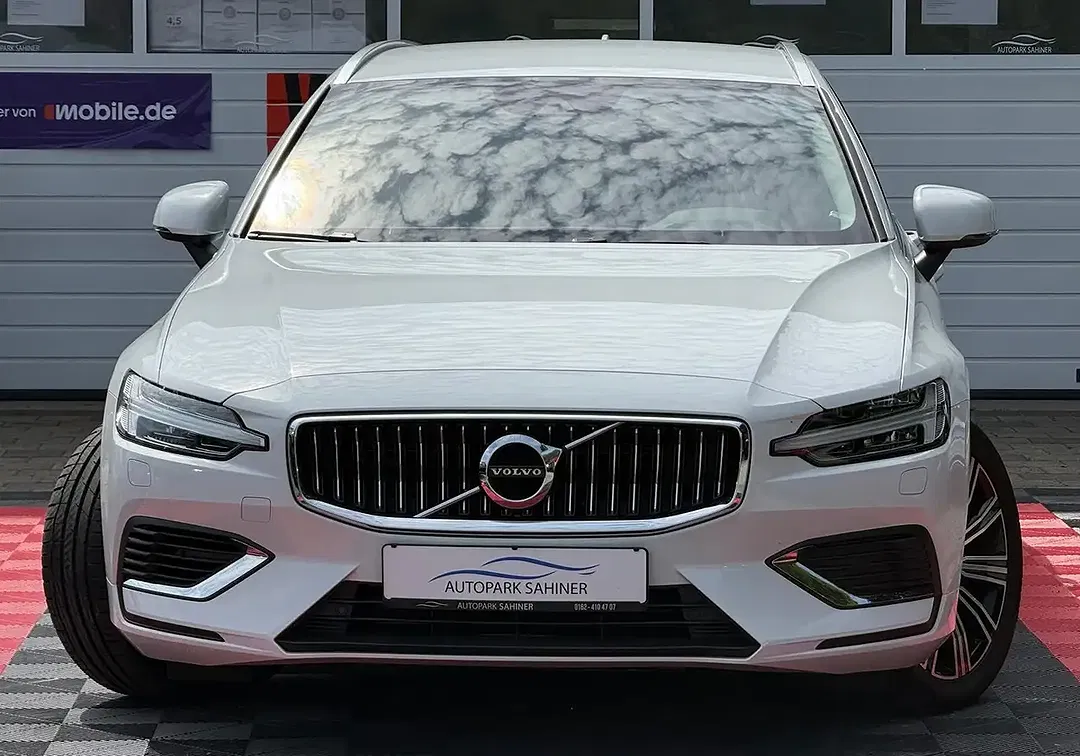Volvo V60 - Thumbnail 2