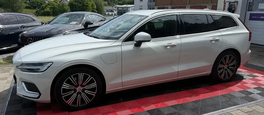 Volvo V60 - Thumbnail 8