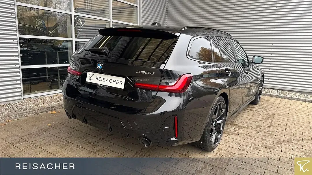 BMW 330 - Thumbnail 2