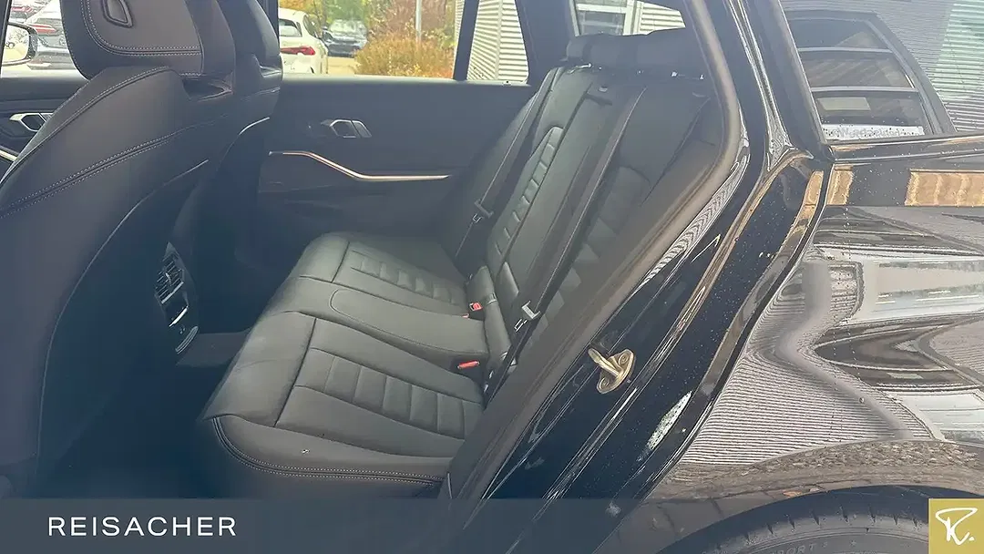 BMW 330 - Thumbnail 6