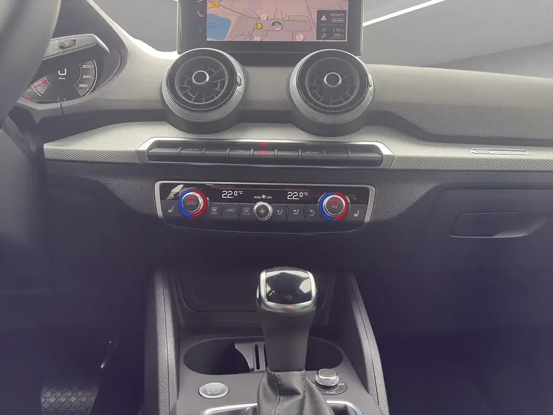 Audi Q2 - Thumbnail 15