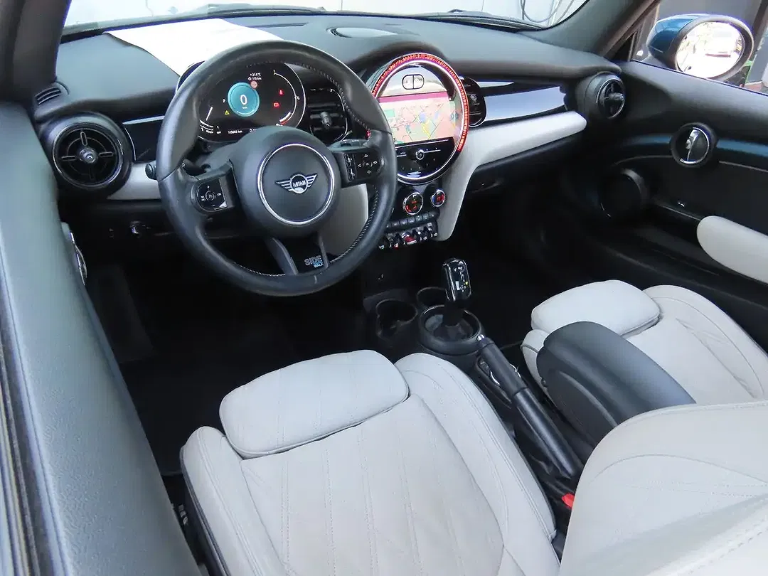 MINI Cooper Cabrio - Thumbnail 14