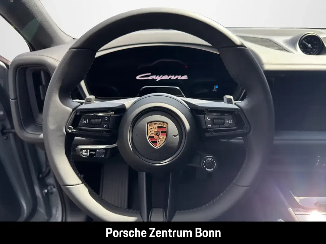Porsche Cayenne - Thumbnail 10