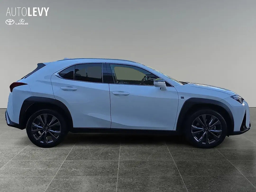Lexus UX 300h - Thumbnail 6