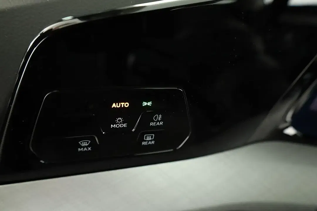 Volkswagen Golf Variant - Thumbnail 8