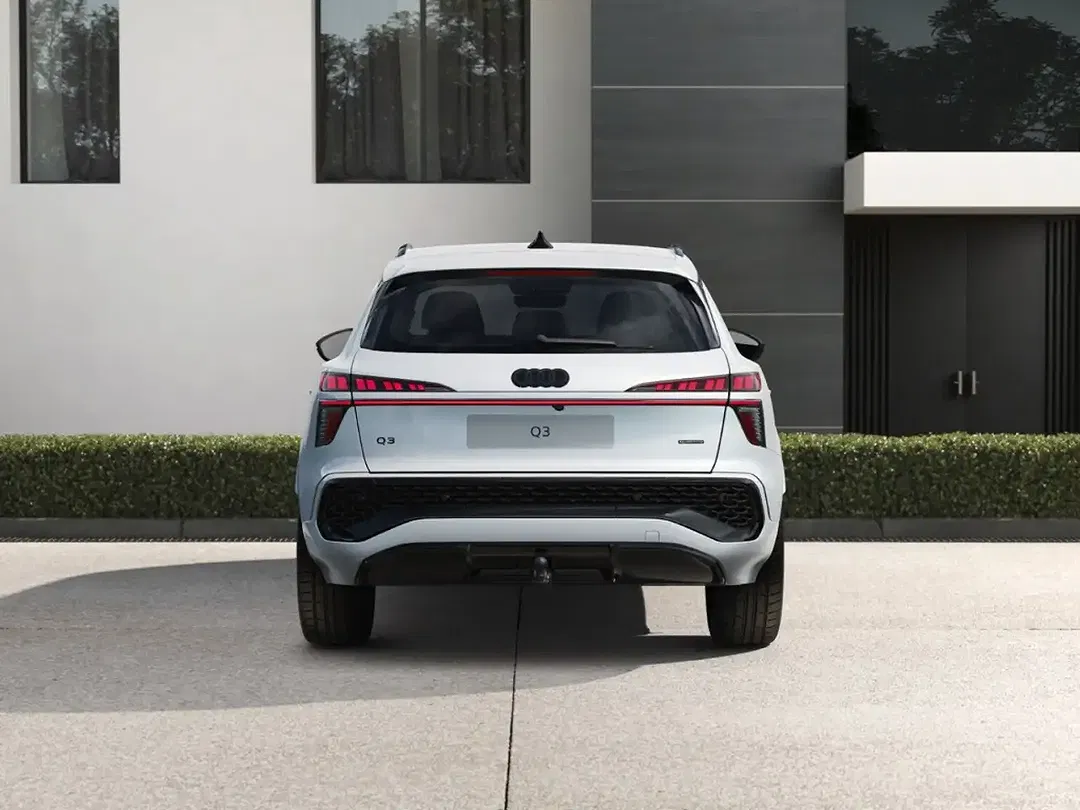 Audi Q3 - Thumbnail 4