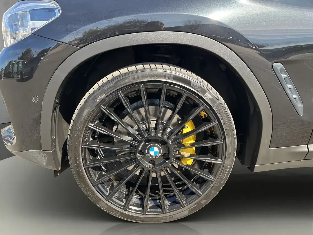 BMW X4 - Thumbnail 11