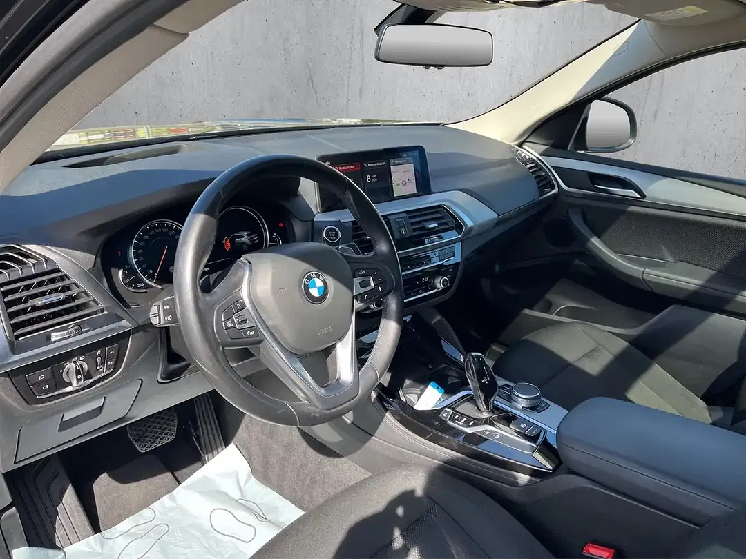 BMW X4 - Thumbnail 13