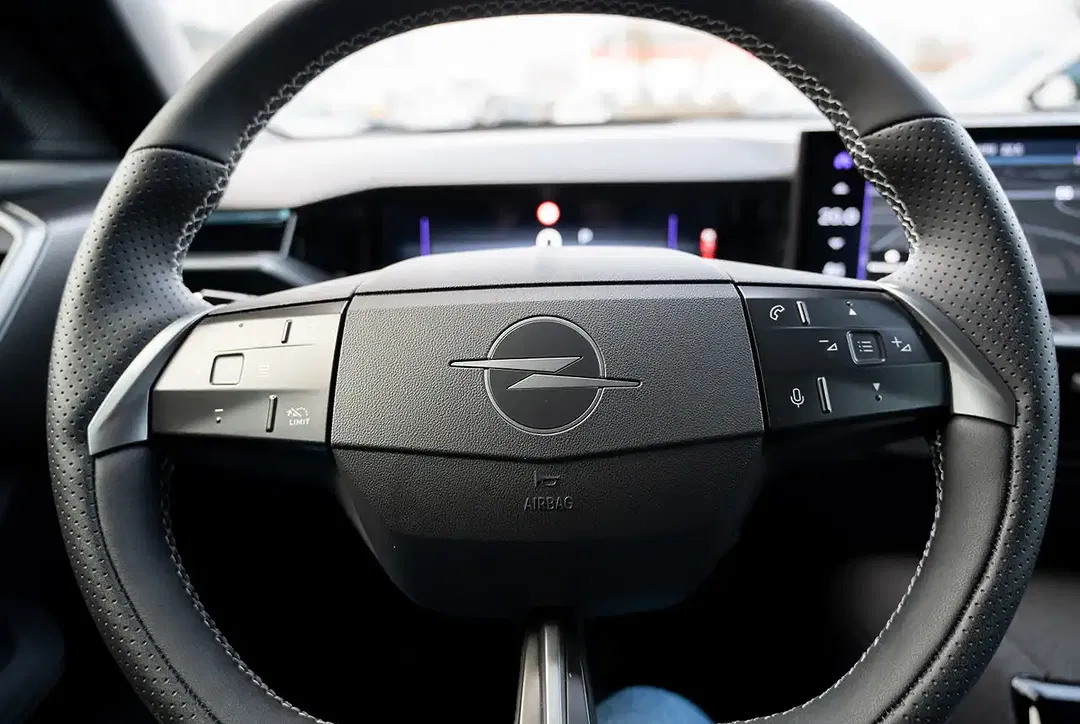 Opel Grandland - Thumbnail 15