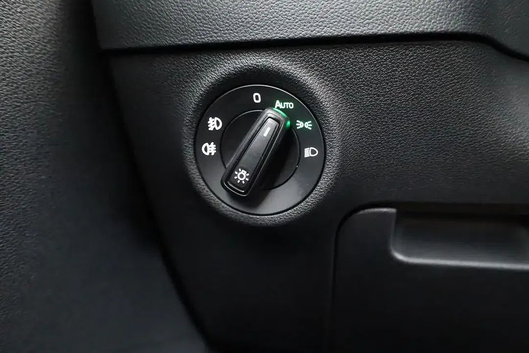 Skoda Karoq - Thumbnail 9