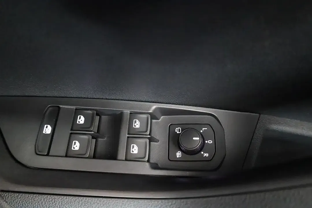 Skoda Karoq - Thumbnail 8