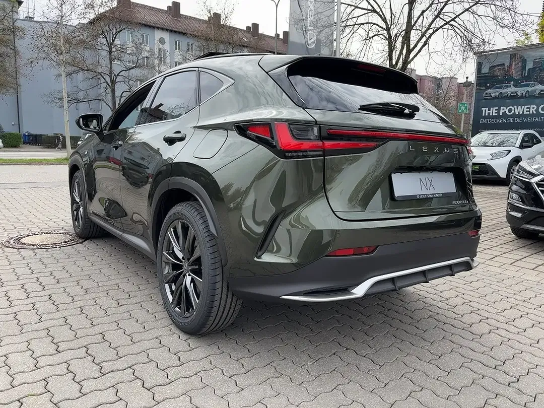 Lexus NX 450h+ - Thumbnail 3