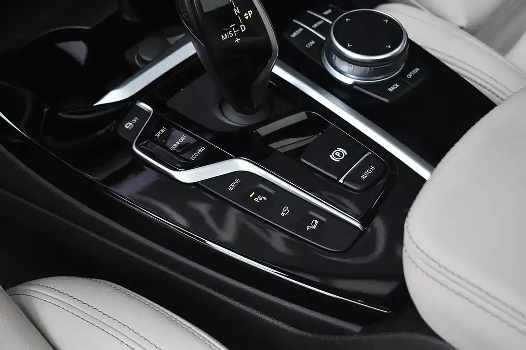 BMW X3 - Thumbnail 23