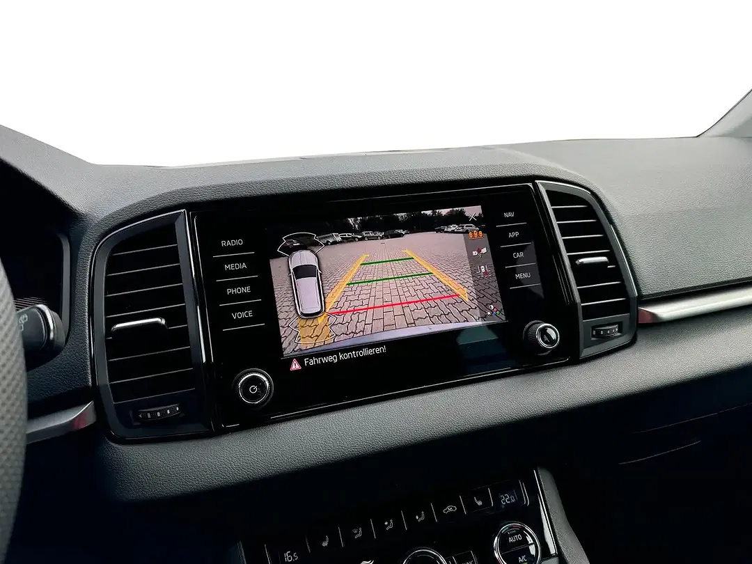 Skoda Karoq - Thumbnail 12