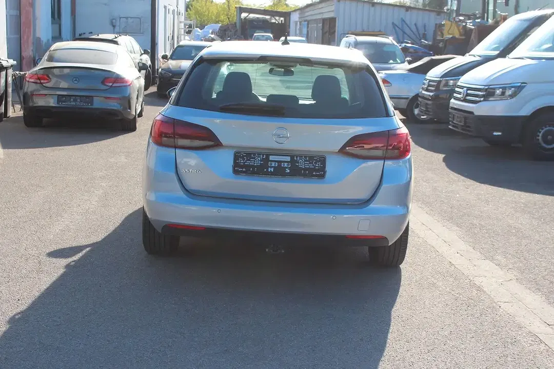 Opel Astra - Thumbnail 5