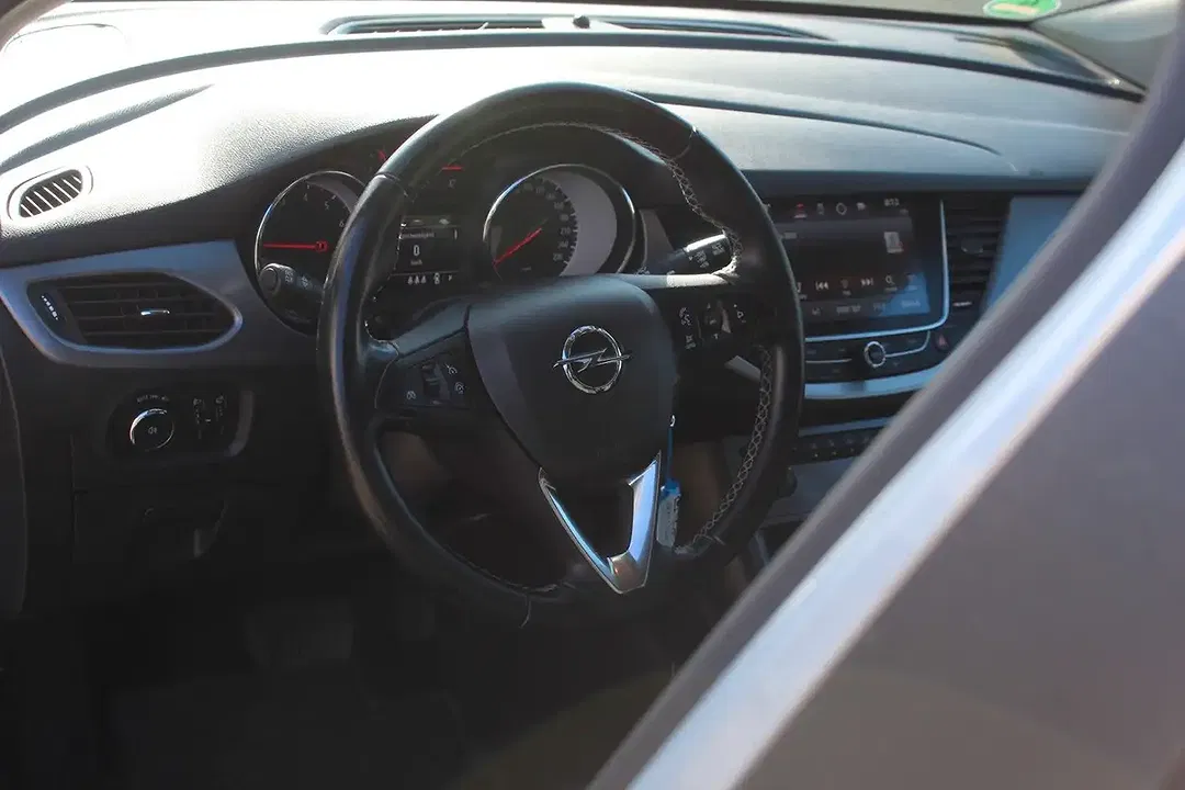 Opel Astra - Thumbnail 9
