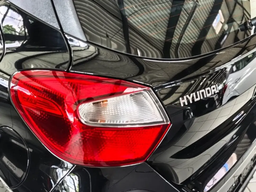 Hyundai i10 - Thumbnail 4