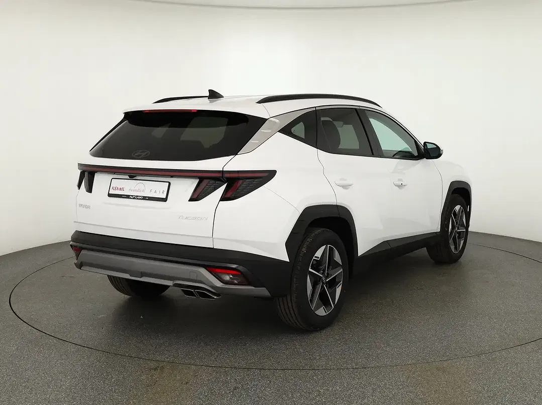Hyundai TUCSON - Thumbnail 4