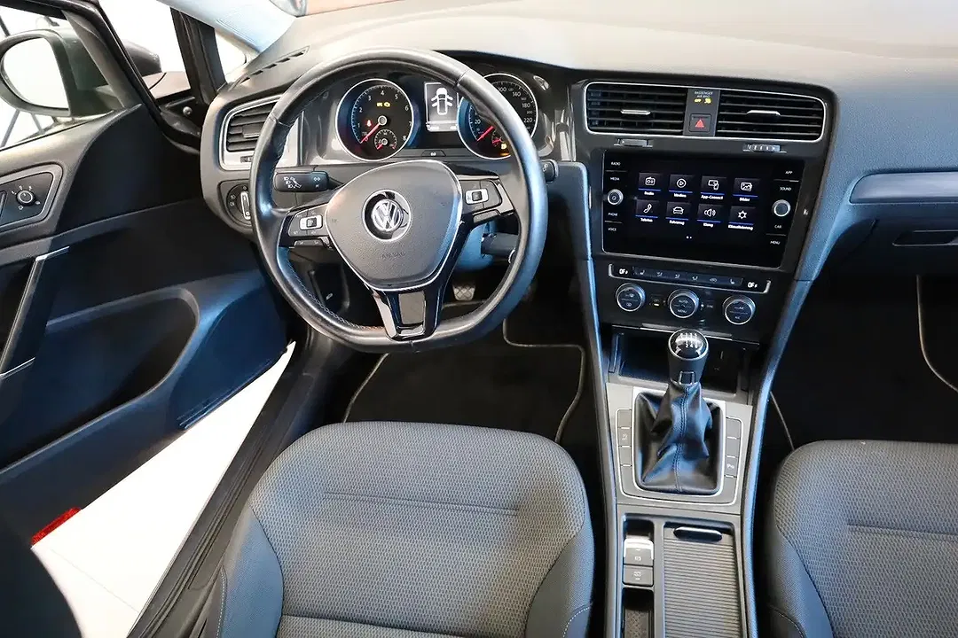 Volkswagen Golf - Thumbnail 13