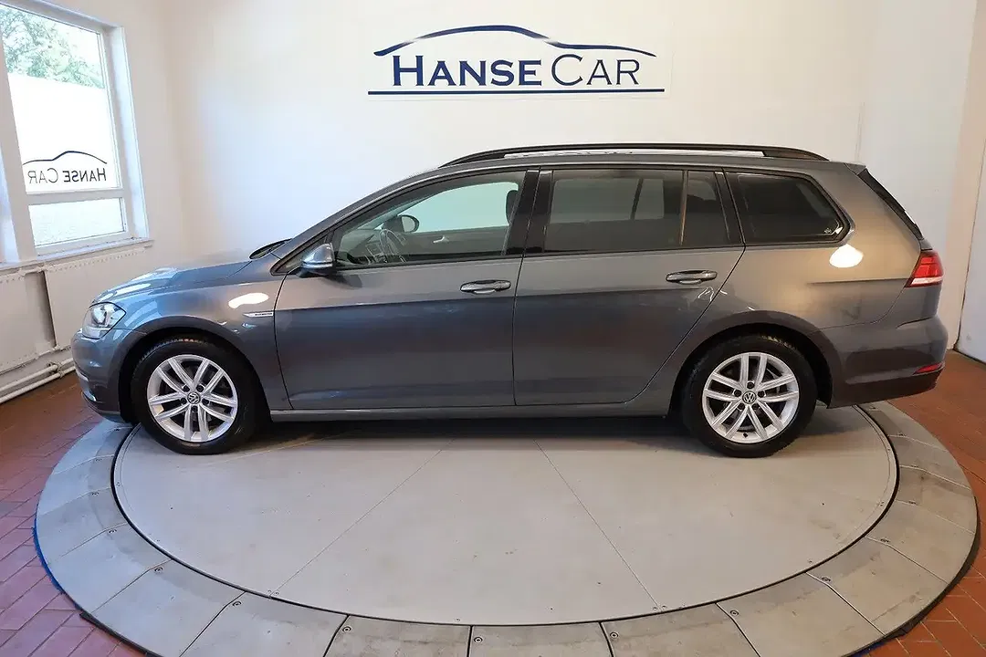 Volkswagen Golf - Thumbnail 6