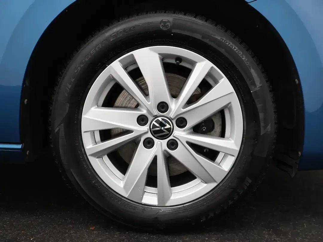 Volkswagen Touran - Thumbnail 9