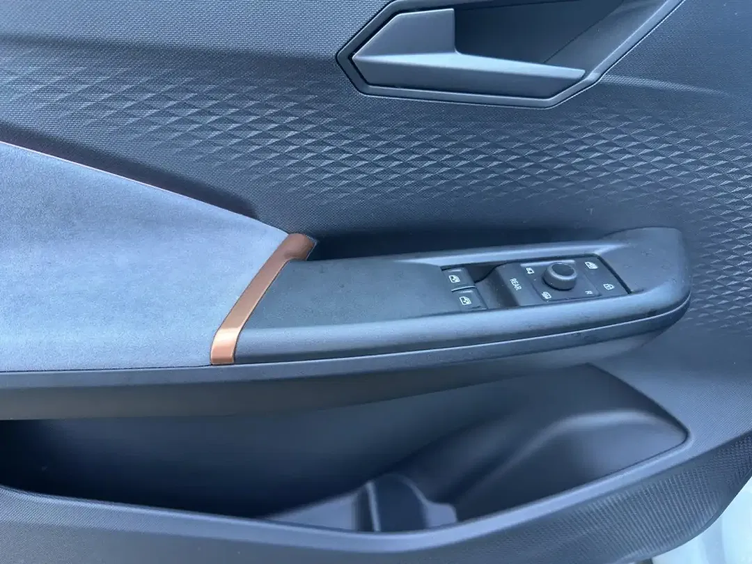 CUPRA Born - Thumbnail 11