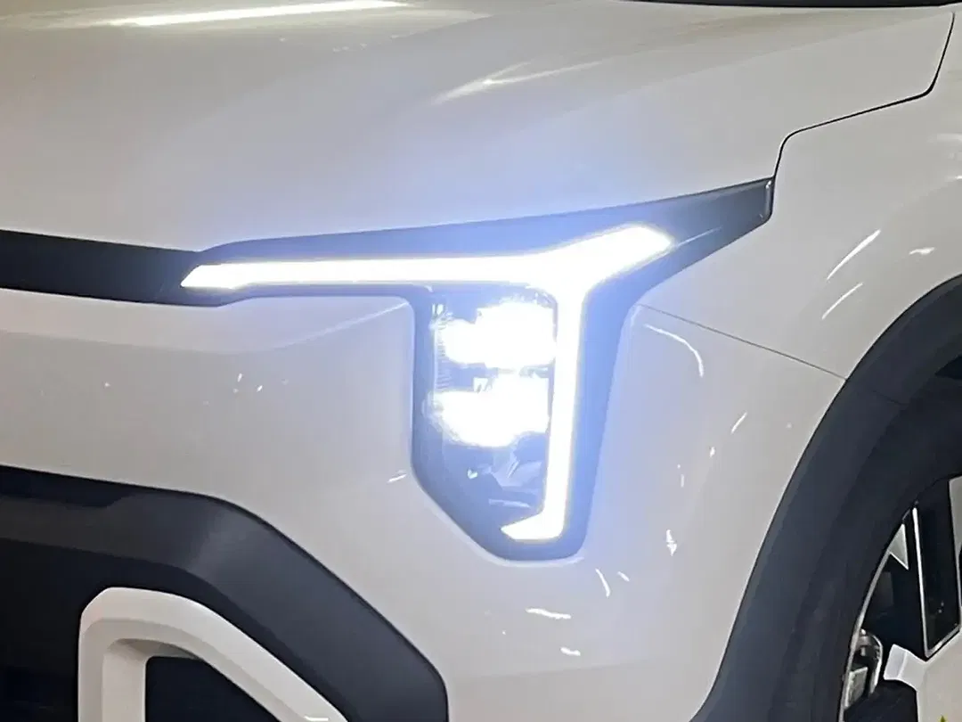 Kia Stonic - Thumbnail 5